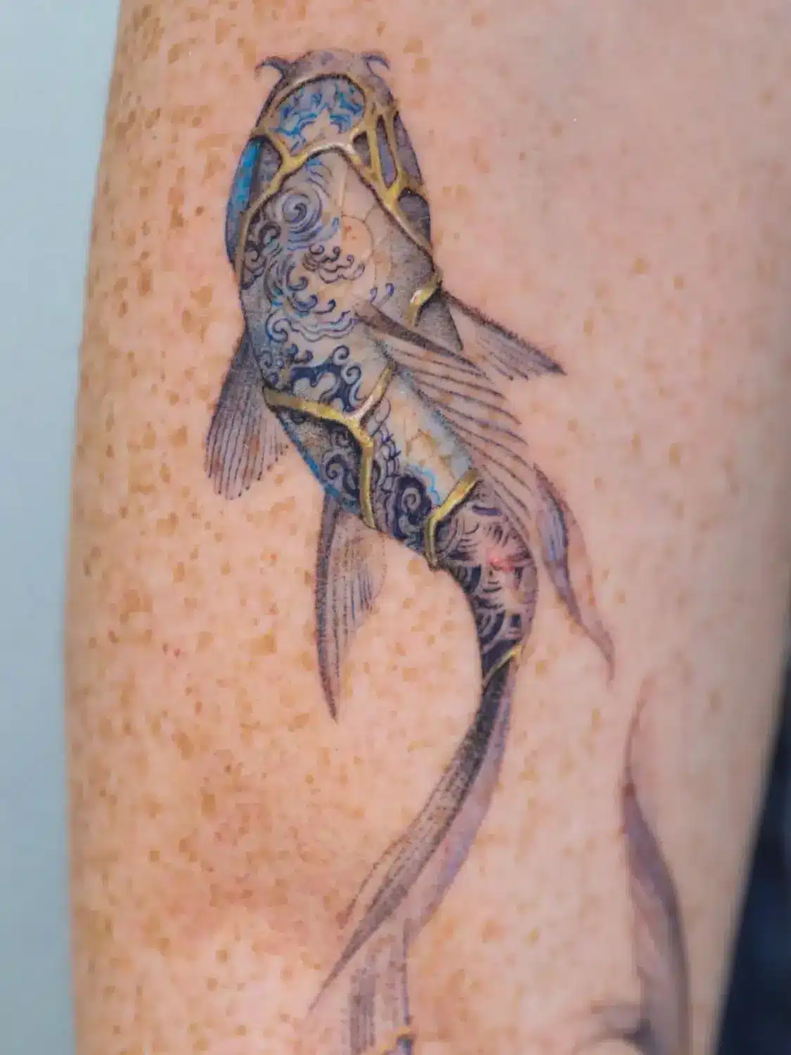 tatuaje-kintsugi-pez tatuaje kintsugi pez japones