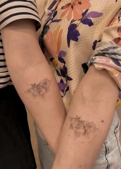 tatuajes minimalistas zaragoza (3) dos tatuajes minimalistas de flores